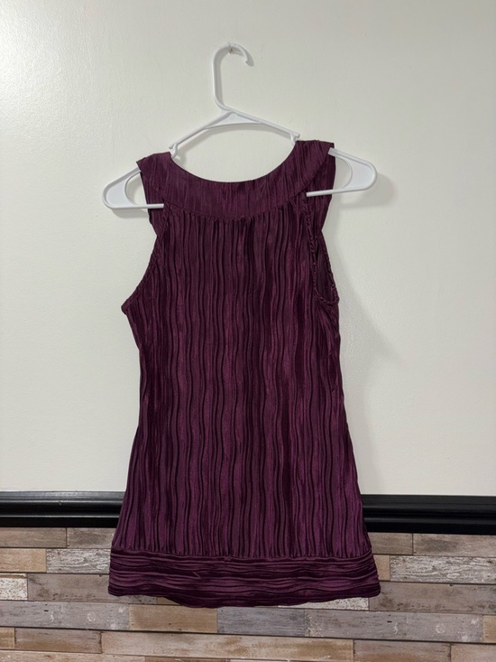 Maurices Plum Textured Sleeveless Blouse  Tank Size Small - Picture 5 of 7